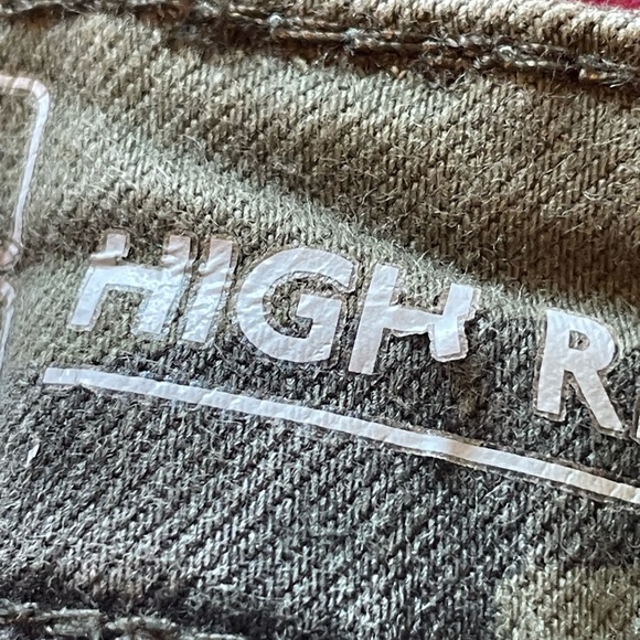 Camo No boundaries jean shorts size 1 - Picture 4 of 4